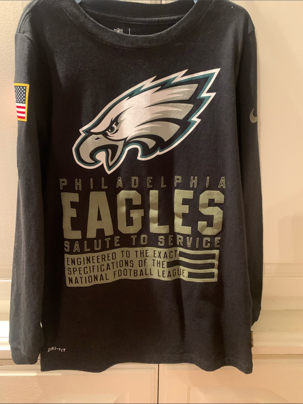 Nike Black Philadelphia Eagles Long Sleeve Tee with Team Crest